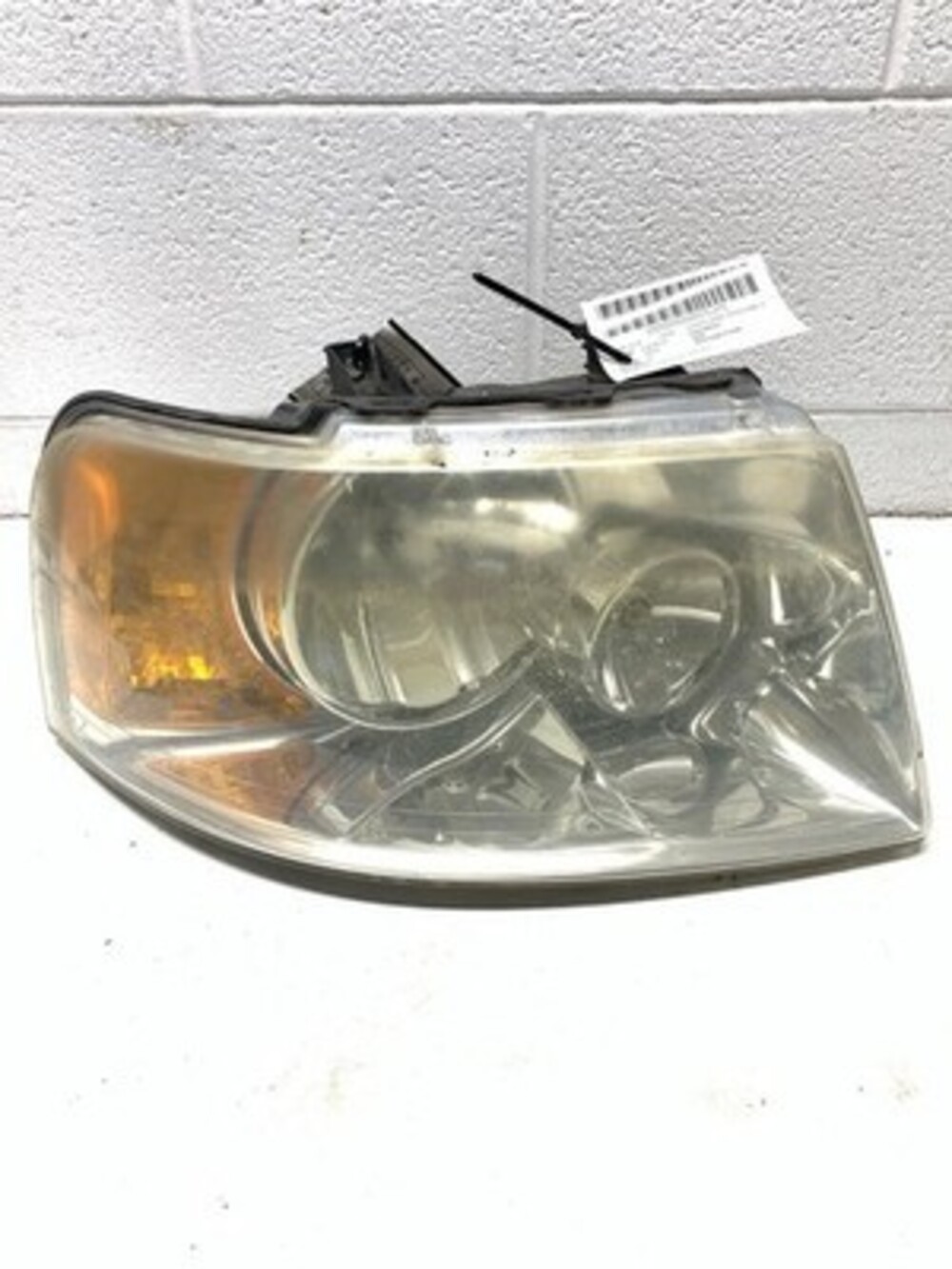Ford Expedition Passenger Headlight 2003-2006